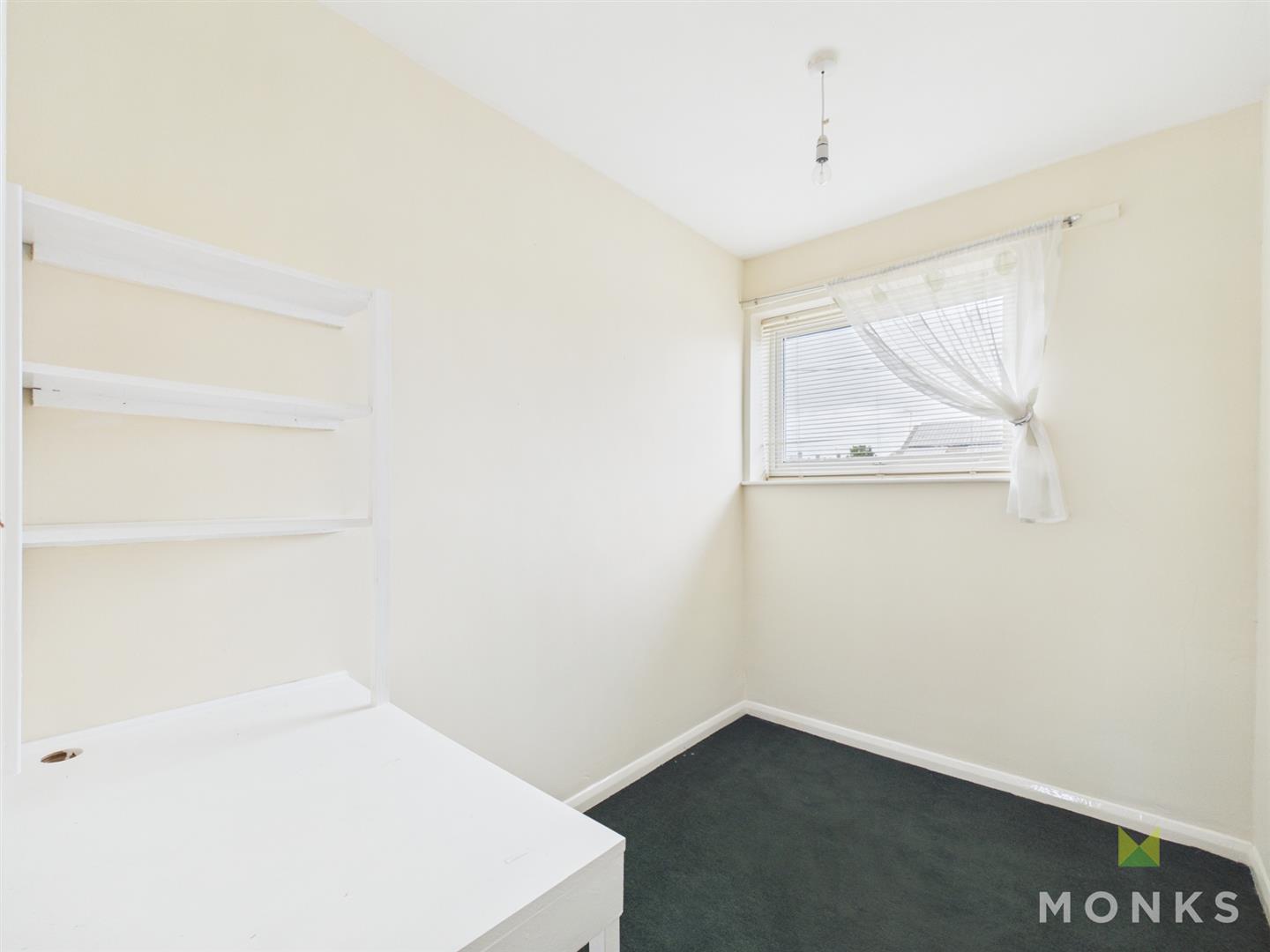 32 Hazel Grove, Oswestry, SY11 2XB For Sale